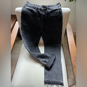 Paige Sarah straight leg jeans. Black wash denim size 27